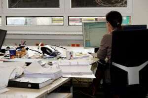 Analiza StartCo: Jumătatea lui 2026 înseamnă mai multe firme noi, dar mai puţini antreprenori